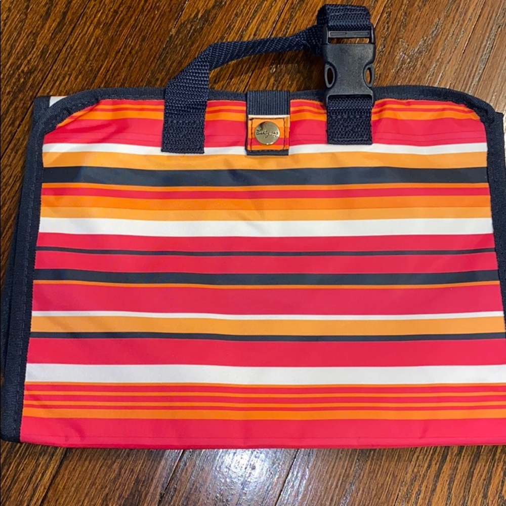 Thirty one fold up family organizer - new no tags